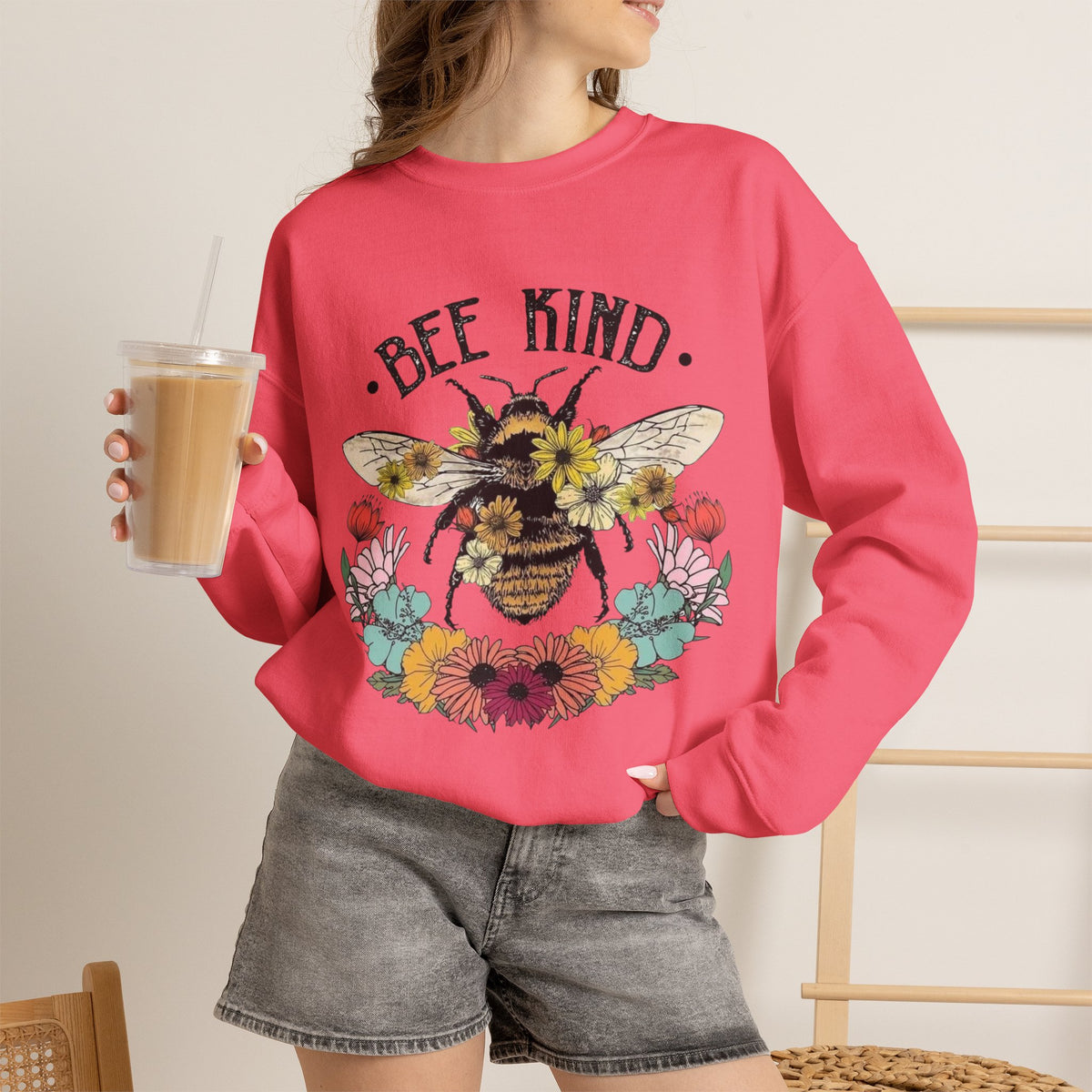BEE KIND Sweatshirt