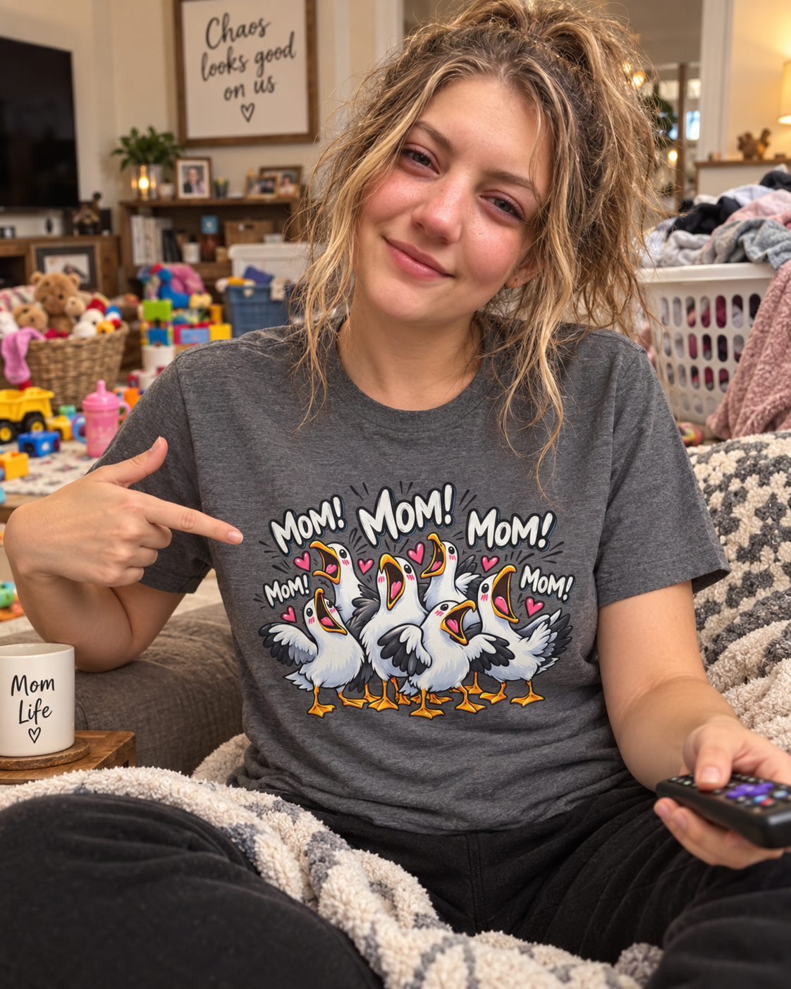 Mom! Mom! Pelican Cartoon T-Shirt — Funny Mom Birds Graphic Tee