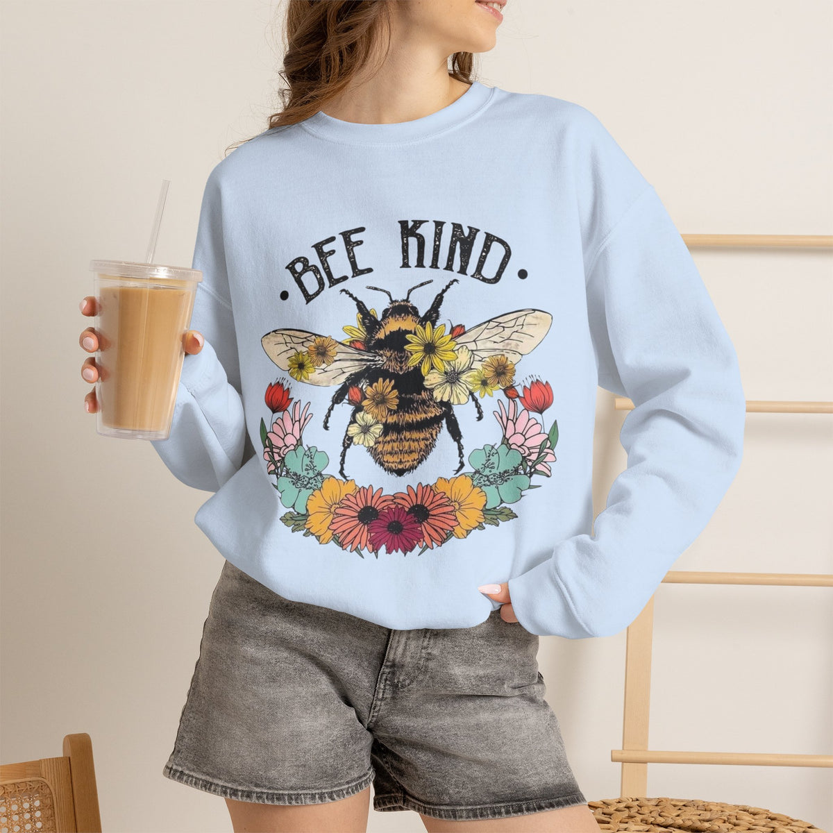 BEE KIND Sweatshirt